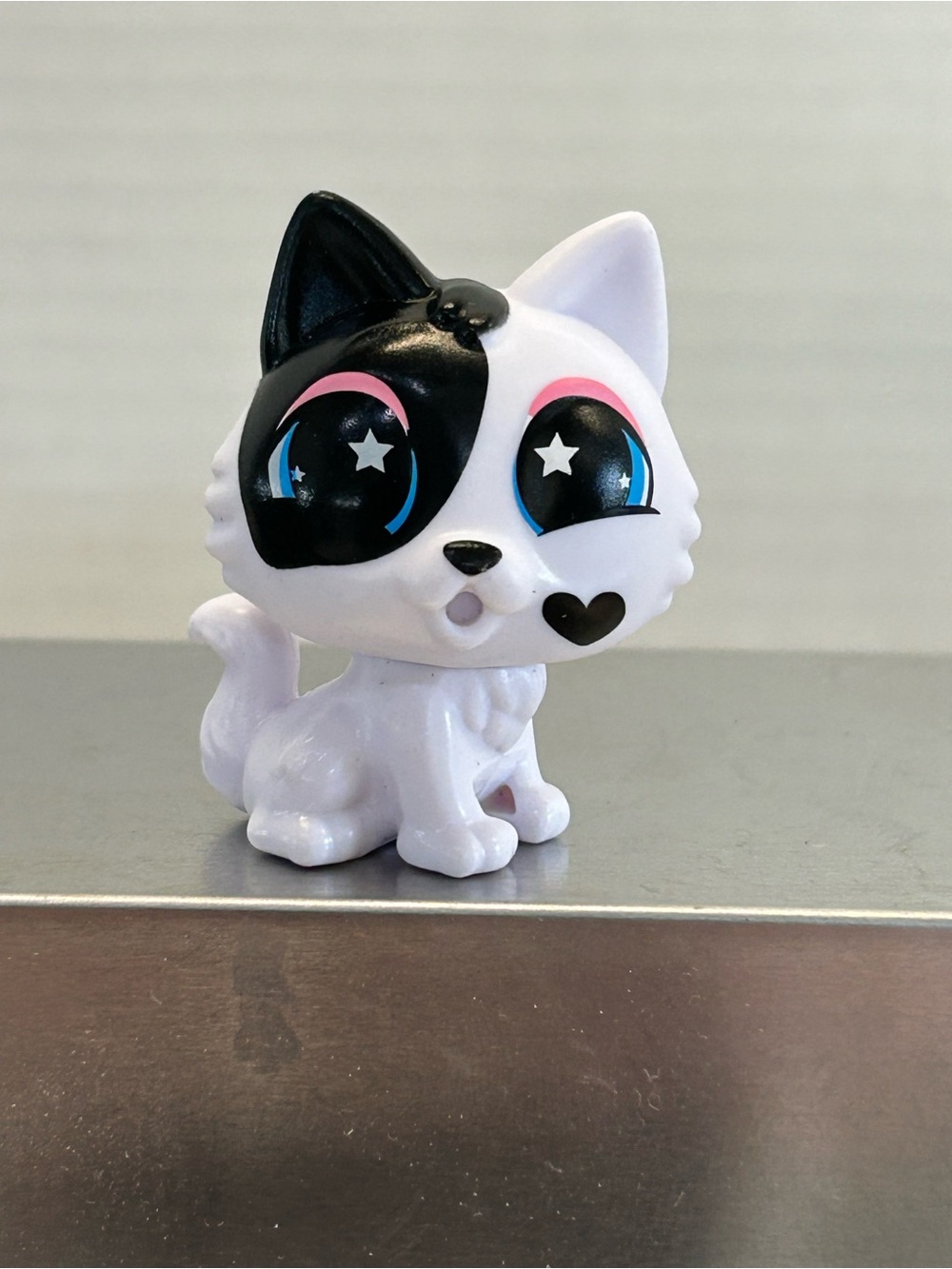 Littlest Pet Shop Black & White" Collection Series Countess Cattery #3954